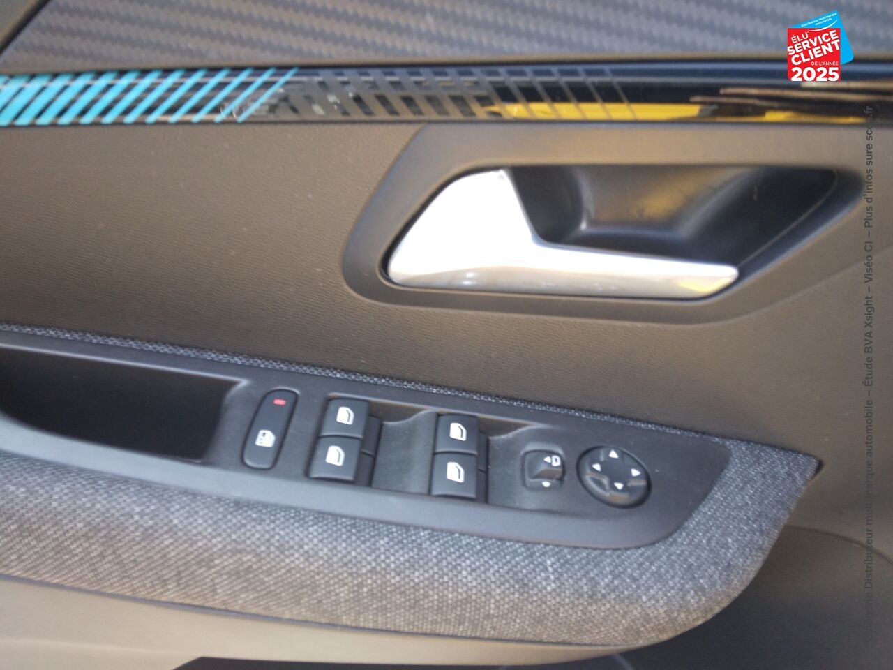 Véhicule d'occasion PEUGEOT 208 E-136CH STYLE RADAR AR CARPLAY chez Toyota Besançon