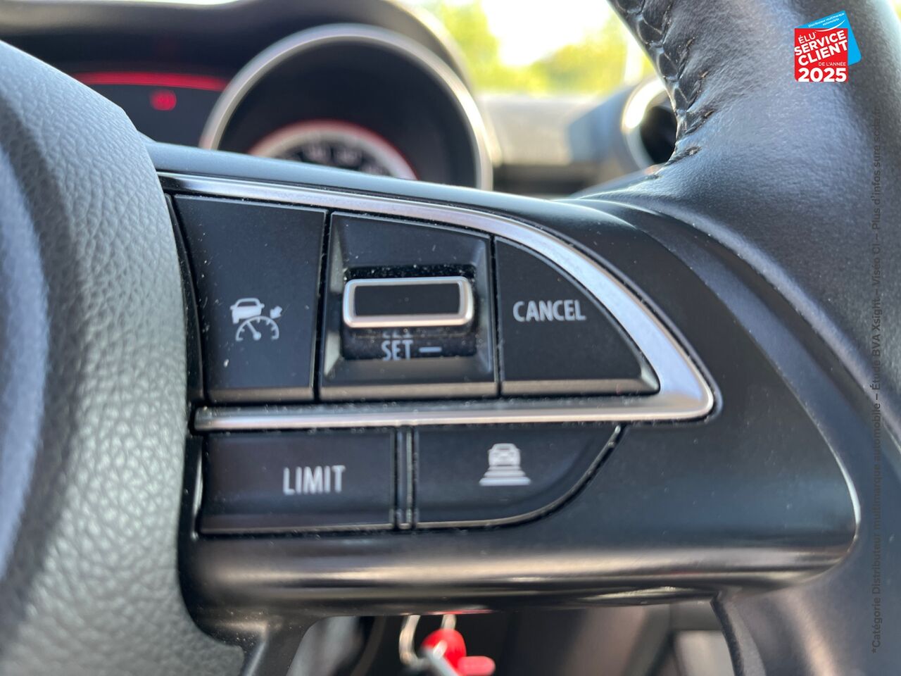 Véhicule d'occasion SUZUKI SWIFT 1.2 DUALJET HYBRID 83CH AVANTAGE chez Hyundai Epernay