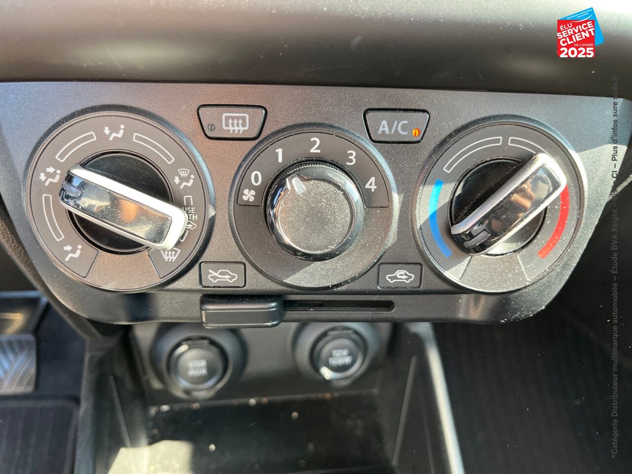 Véhicule d'occasion SUZUKI SWIFT 1.2 DUALJET HYBRID 83CH AVANTAGE chez Hyundai Epernay