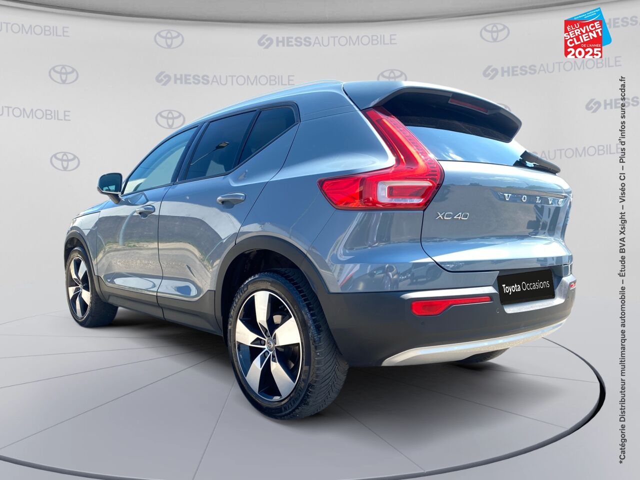 Véhicule d'occasion VOLVO XC40 T3 163CH MOMENTUM BUSINESS GEARTRONIC 8 chez Toyota Thionville