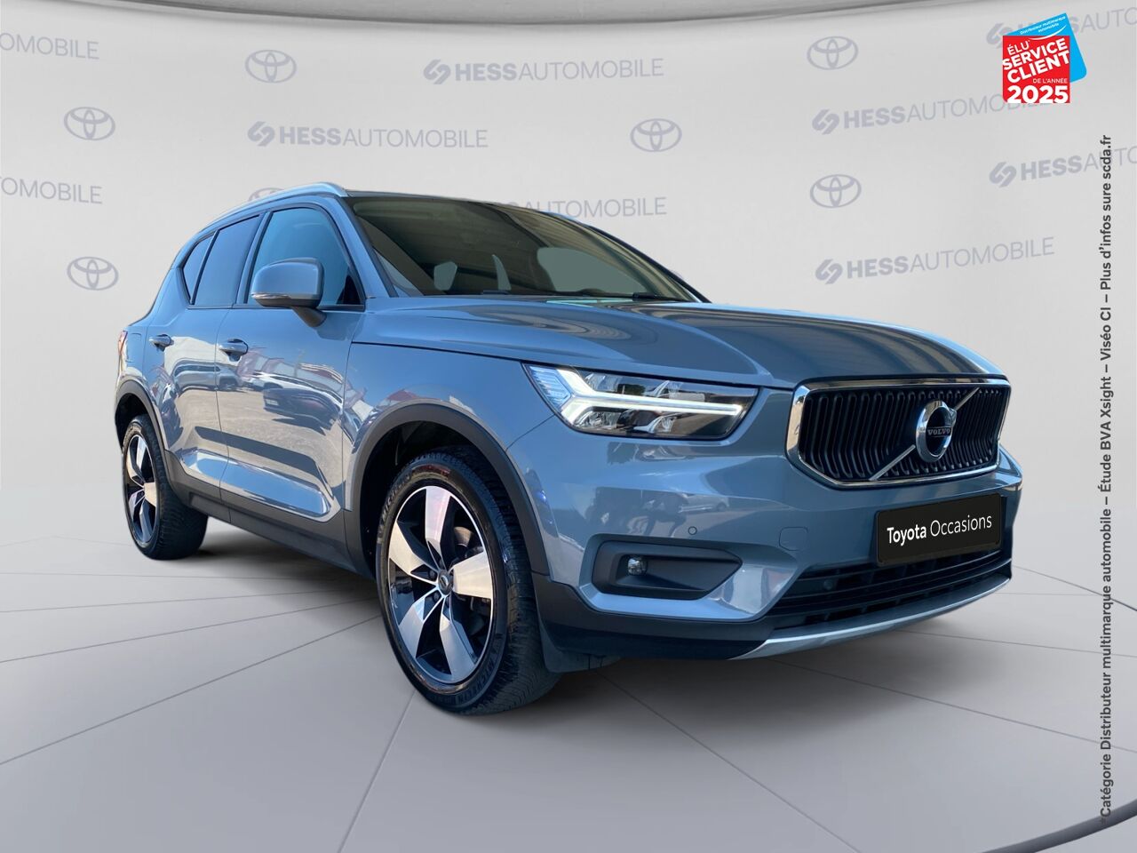 Véhicule d'occasion VOLVO XC40 T3 163CH MOMENTUM BUSINESS GEARTRONIC 8 chez Toyota Thionville