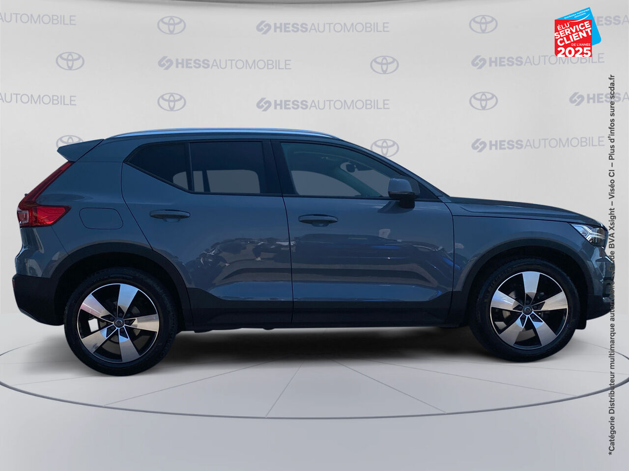 Véhicule d'occasion VOLVO XC40 T3 163CH MOMENTUM BUSINESS GEARTRONIC 8 chez Toyota Thionville