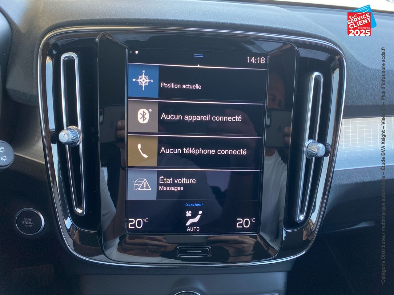 Véhicule d'occasion VOLVO XC40 T3 163CH MOMENTUM BUSINESS GEARTRONIC 8 chez Toyota Thionville