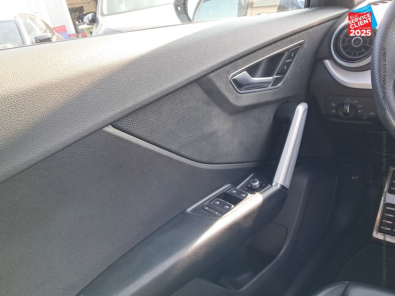 Véhicule d'occasion AUDI Q2 35 TDI 150CH S LINE PLUS QUATTRO S TRONIC 7 GPS chez Hyundai Chalons