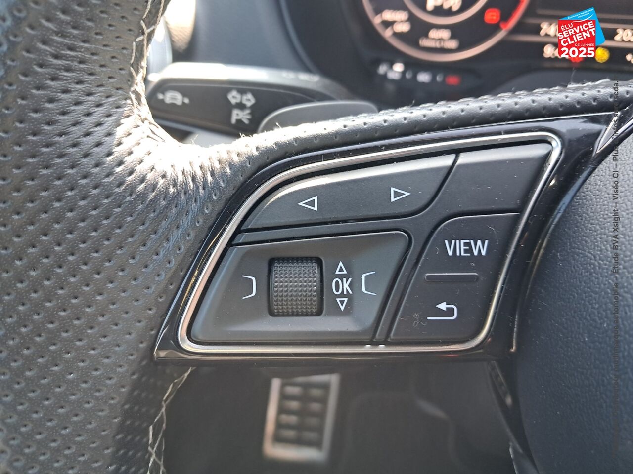 Véhicule d'occasion AUDI Q2 35 TDI 150CH S LINE PLUS QUATTRO S TRONIC 7 GPS chez Hyundai Chalons