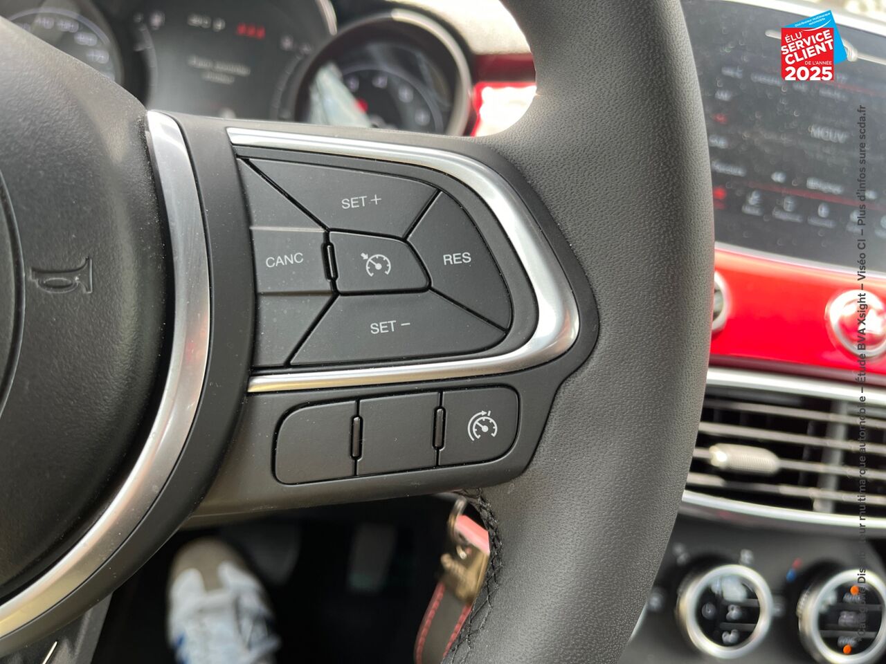 Véhicule d'occasion FIAT 500X 1.5 FIREFLY TURBO 130CH S/S RED HYBRID DCT7 chez Toyota Thionville