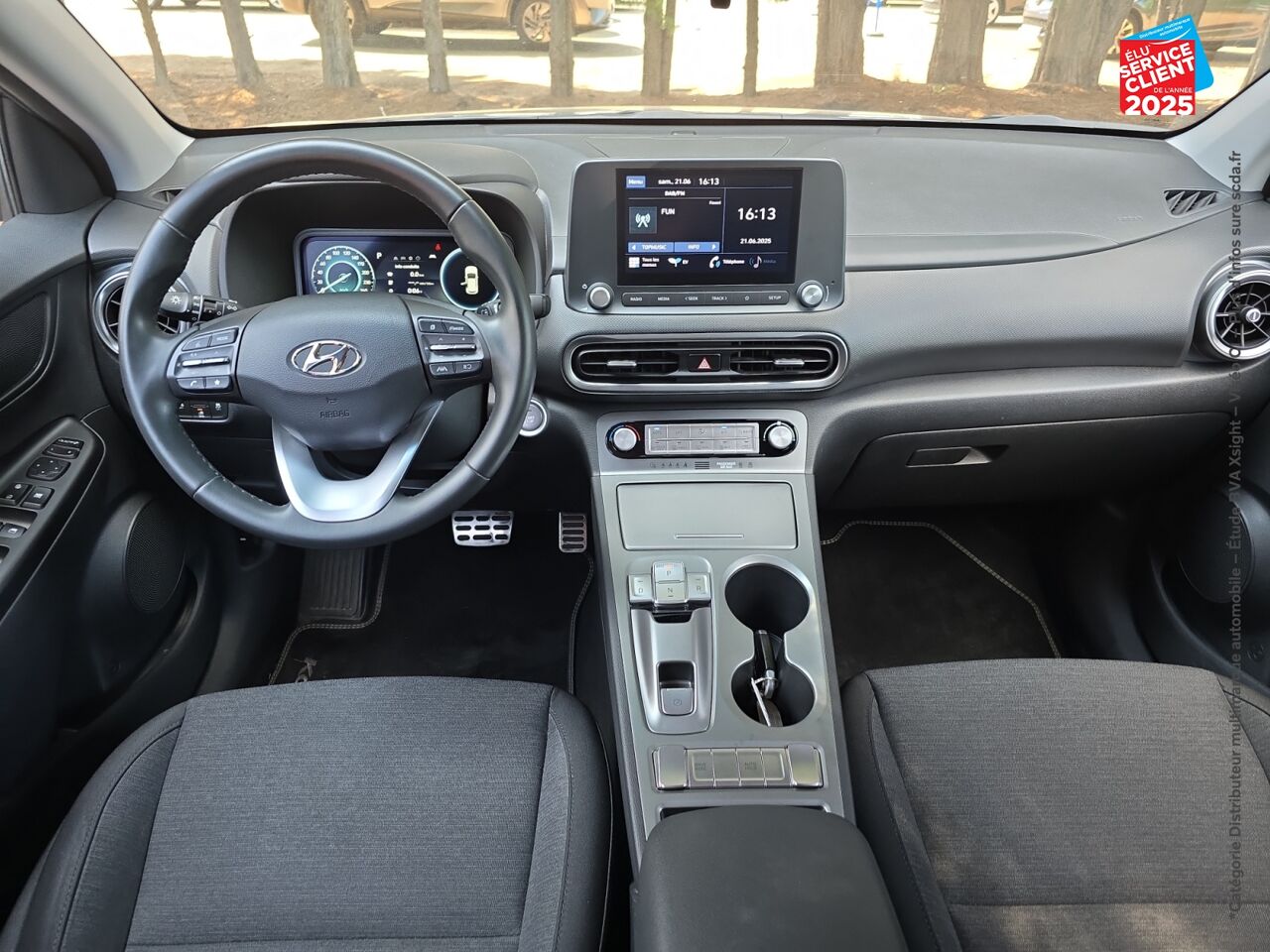 Véhicule d'occasion HYUNDAI KONA ELECTRIC 64KWH - 204CH INTUITIVE chez Renault Saint-Louis
