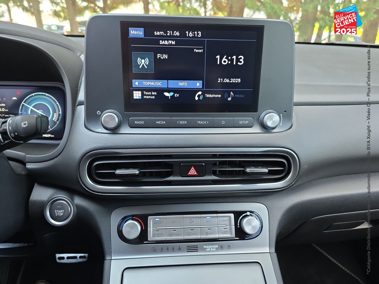 Véhicule d'occasion HYUNDAI KONA ELECTRIC 64KWH - 204CH INTUITIVE chez Renault Saint-Louis