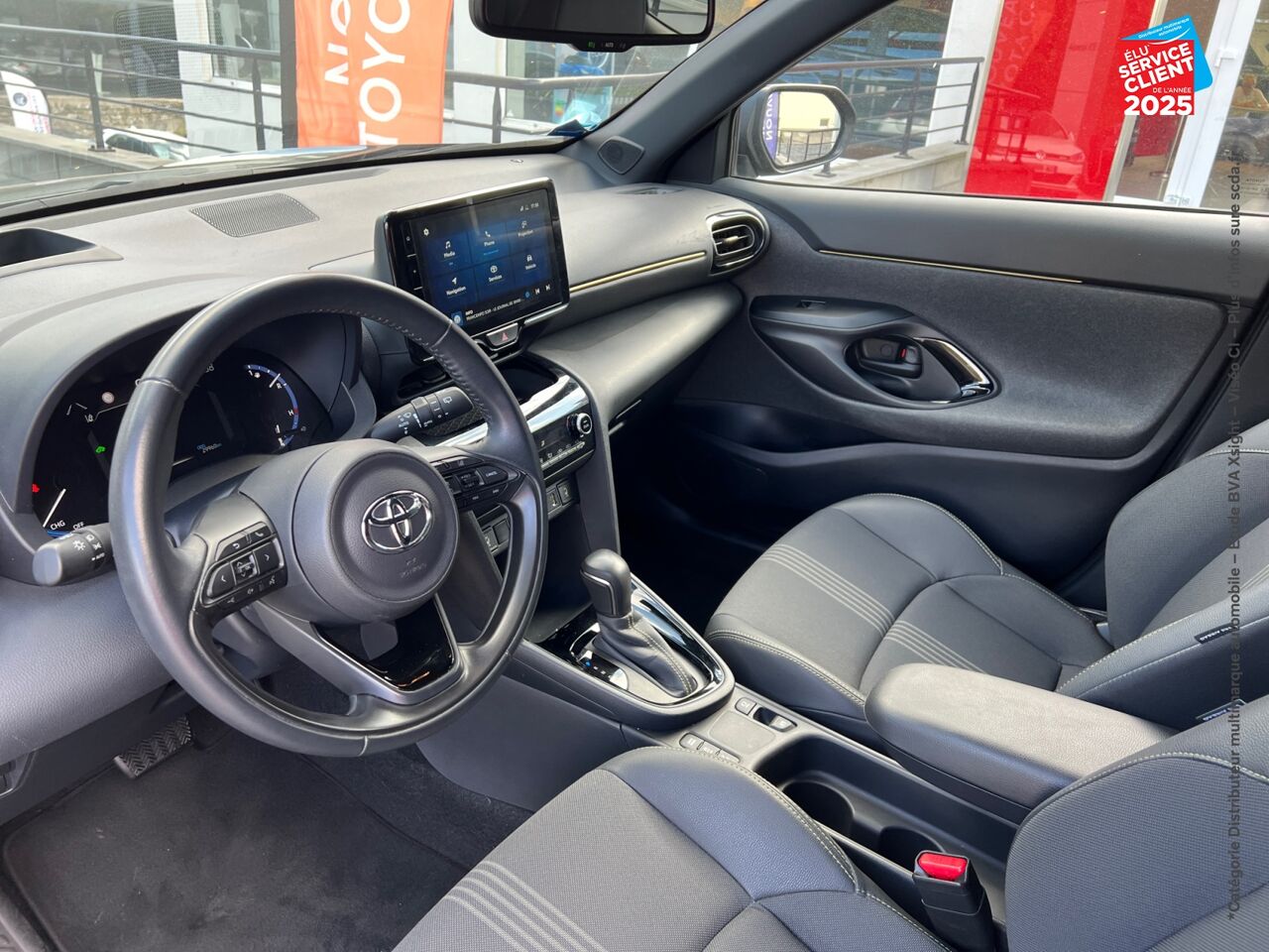 Véhicule d'occasion TOYOTA YARIS CROSS 116H TRAIL MY22 chez Renault Saint-Louis