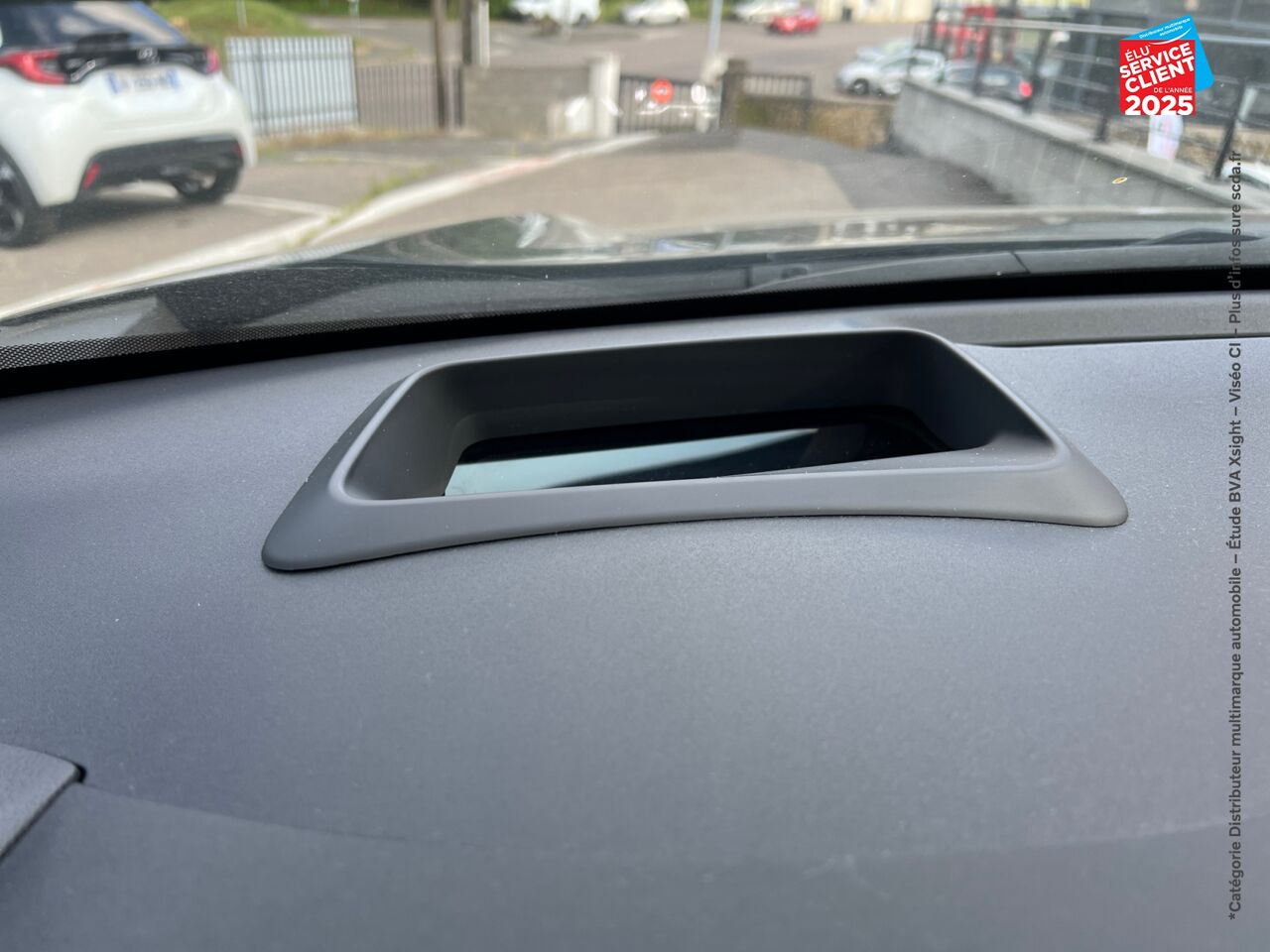 Véhicule d'occasion TOYOTA YARIS CROSS 116H TRAIL MY22 chez Renault Saint-Louis