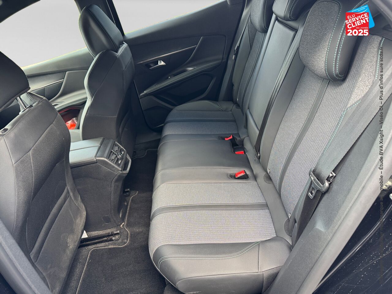 Véhicule d'occasion PEUGEOT 3008 1.2 PURETECH 130CH S/S ALLURE PACK EAT8 GPS CAMERA CARPLAY chez Peugeot Hirson