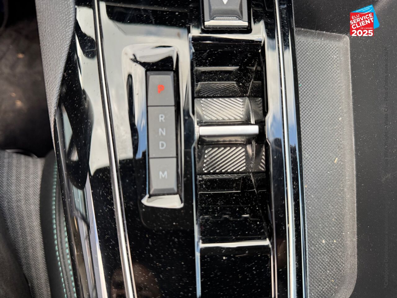 Véhicule d'occasion PEUGEOT 3008 1.2 PURETECH 130CH S/S ALLURE PACK EAT8 GPS CAMERA CARPLAY chez Peugeot Hirson