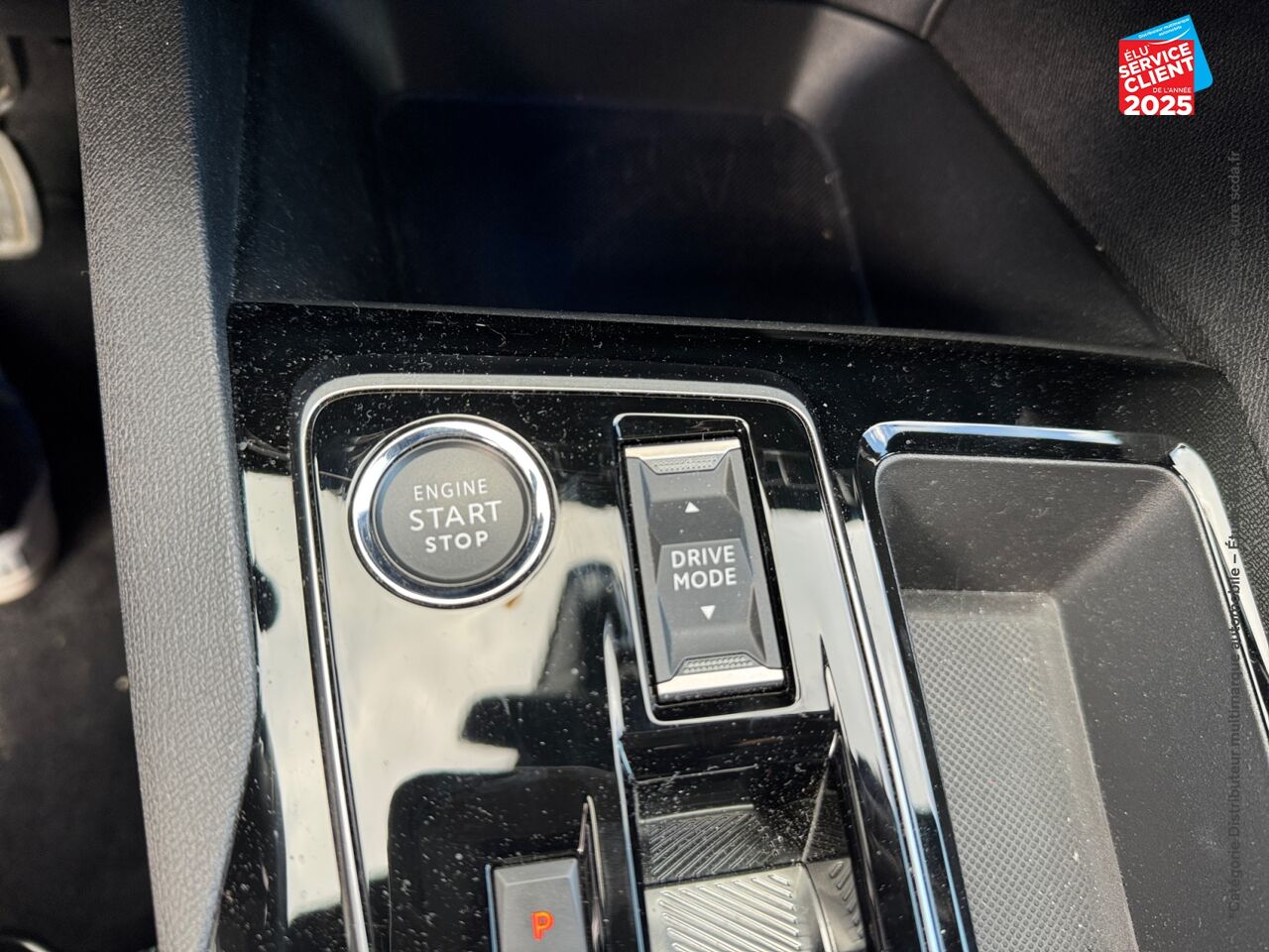Véhicule d'occasion PEUGEOT 3008 1.2 PURETECH 130CH S/S ALLURE PACK EAT8 GPS CAMERA CARPLAY chez Peugeot Hirson