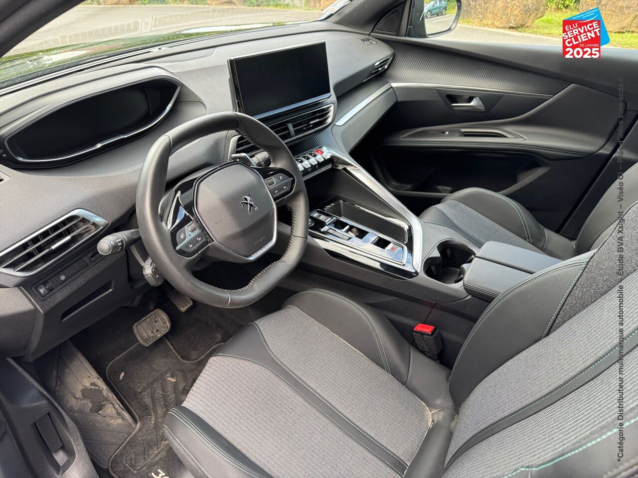 Véhicule d'occasion PEUGEOT 3008 1.2 PURETECH 130CH S/S ALLURE PACK EAT8 GPS CAMERA CARPLAY chez Peugeot Hirson