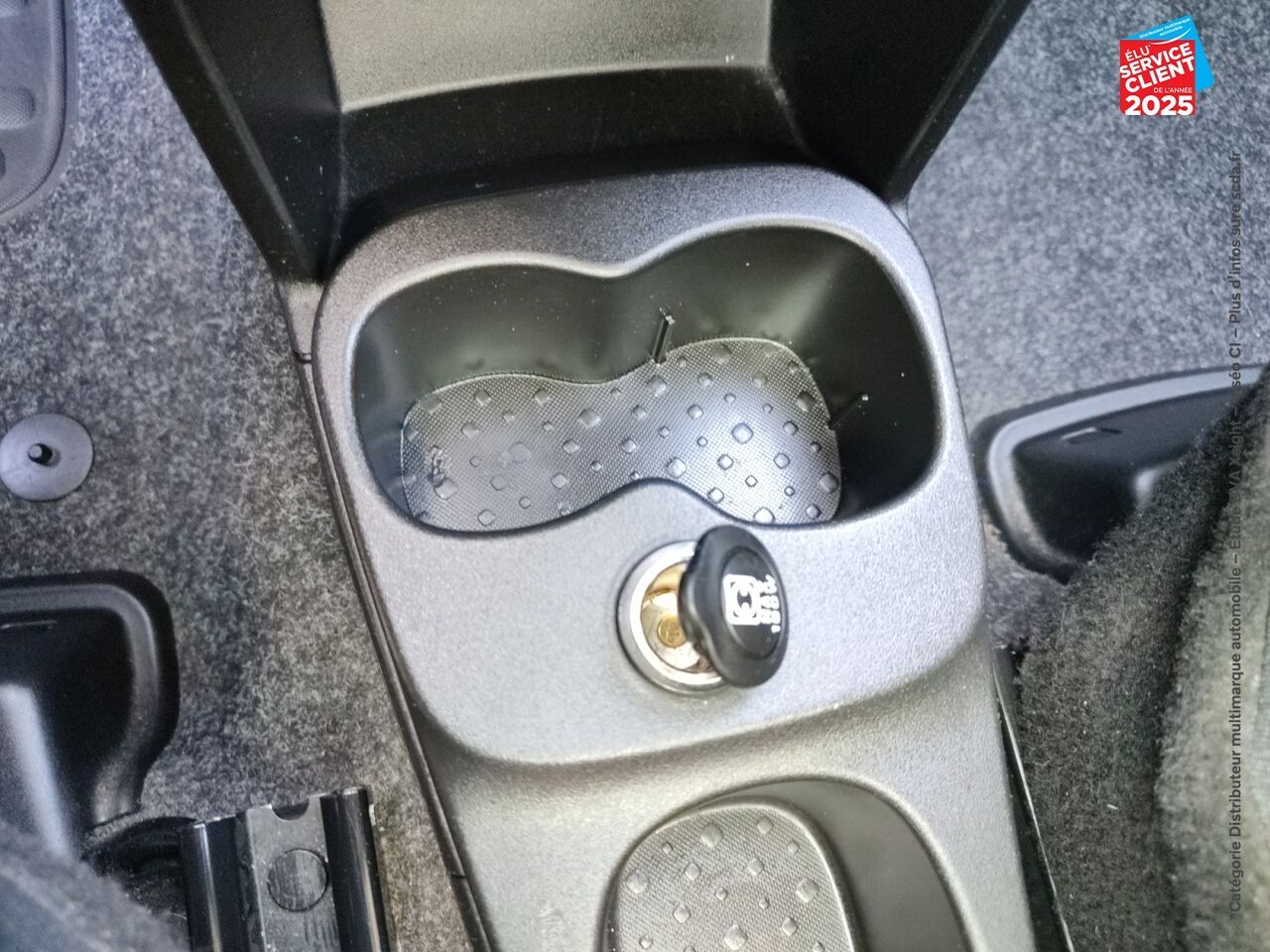 Véhicule d'occasion FIAT PANDA 1.0 70CH BSG S/S chez Nissan Strasbourg