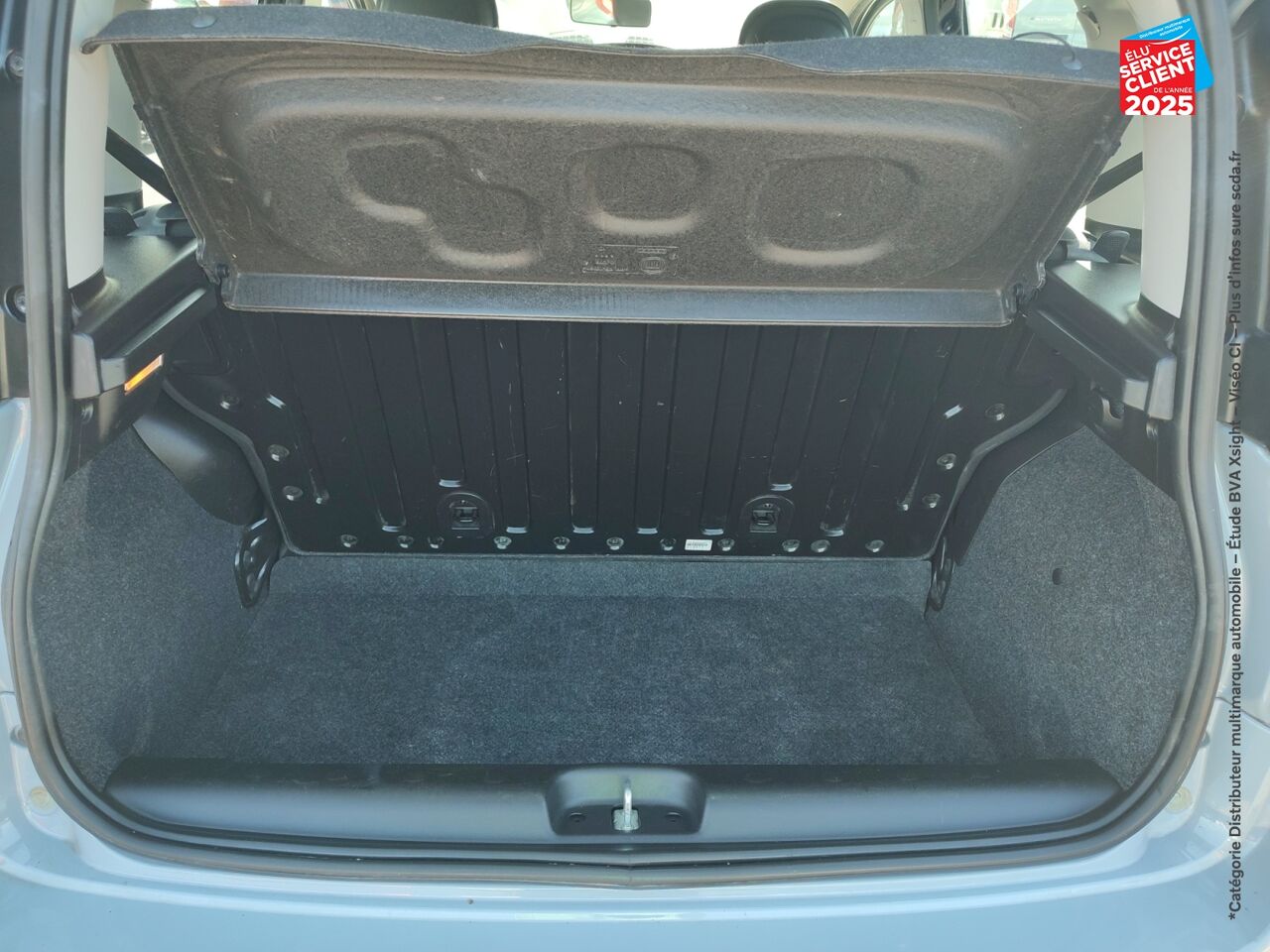 Véhicule d'occasion FIAT PANDA 1.0 70CH BSG S/S chez Nissan Strasbourg