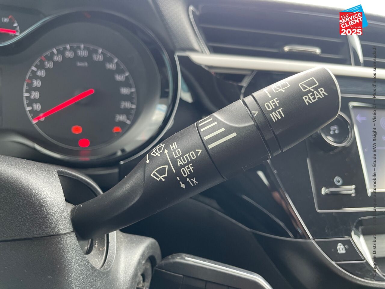 Véhicule d'occasion OPEL CORSA 1.2 TURBO 100CH EDITION chez Le Veodrome