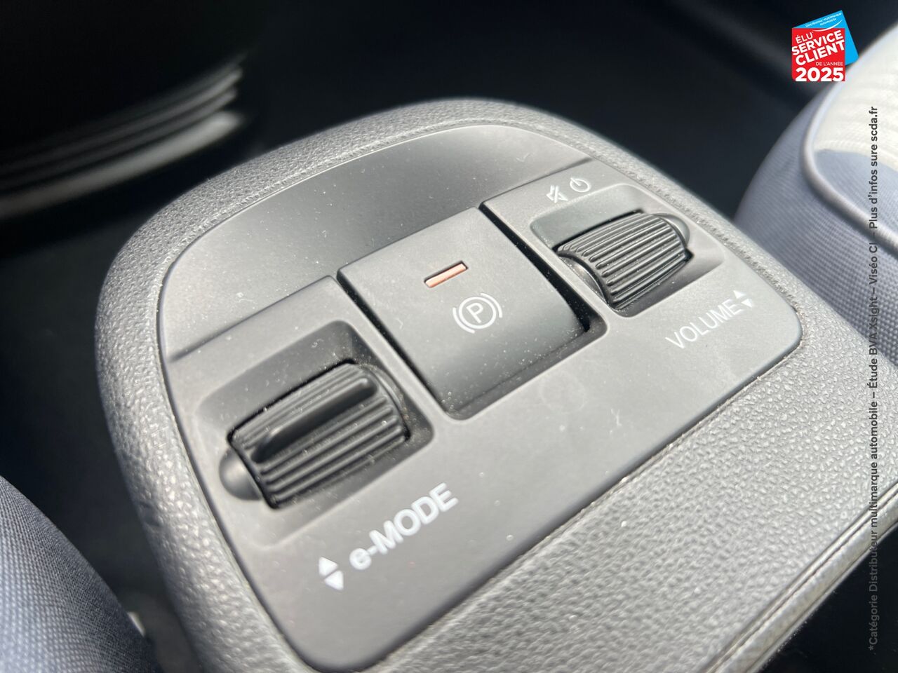 Véhicule d'occasion FIAT 500 E 118CH ICONE chez Nissan Beaune