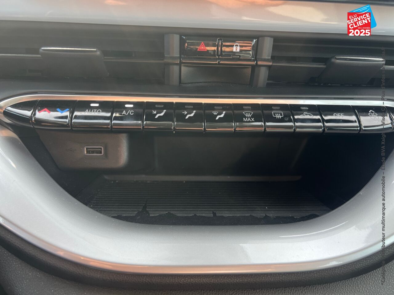 Véhicule d'occasion FIAT 500 E 118CH ICONE chez Nissan Beaune