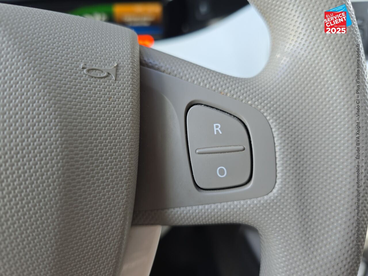 Véhicule d'occasion RENAULT ZOE LIFE CHARGE NORMALE R90 MY19 chez Alpine Mulhouse