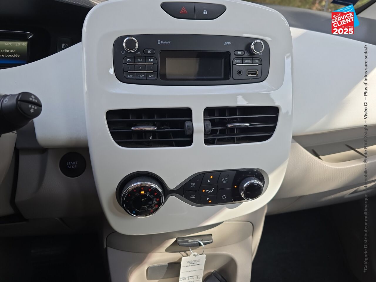 Véhicule d'occasion RENAULT ZOE LIFE CHARGE NORMALE R90 MY19 chez Alpine Mulhouse