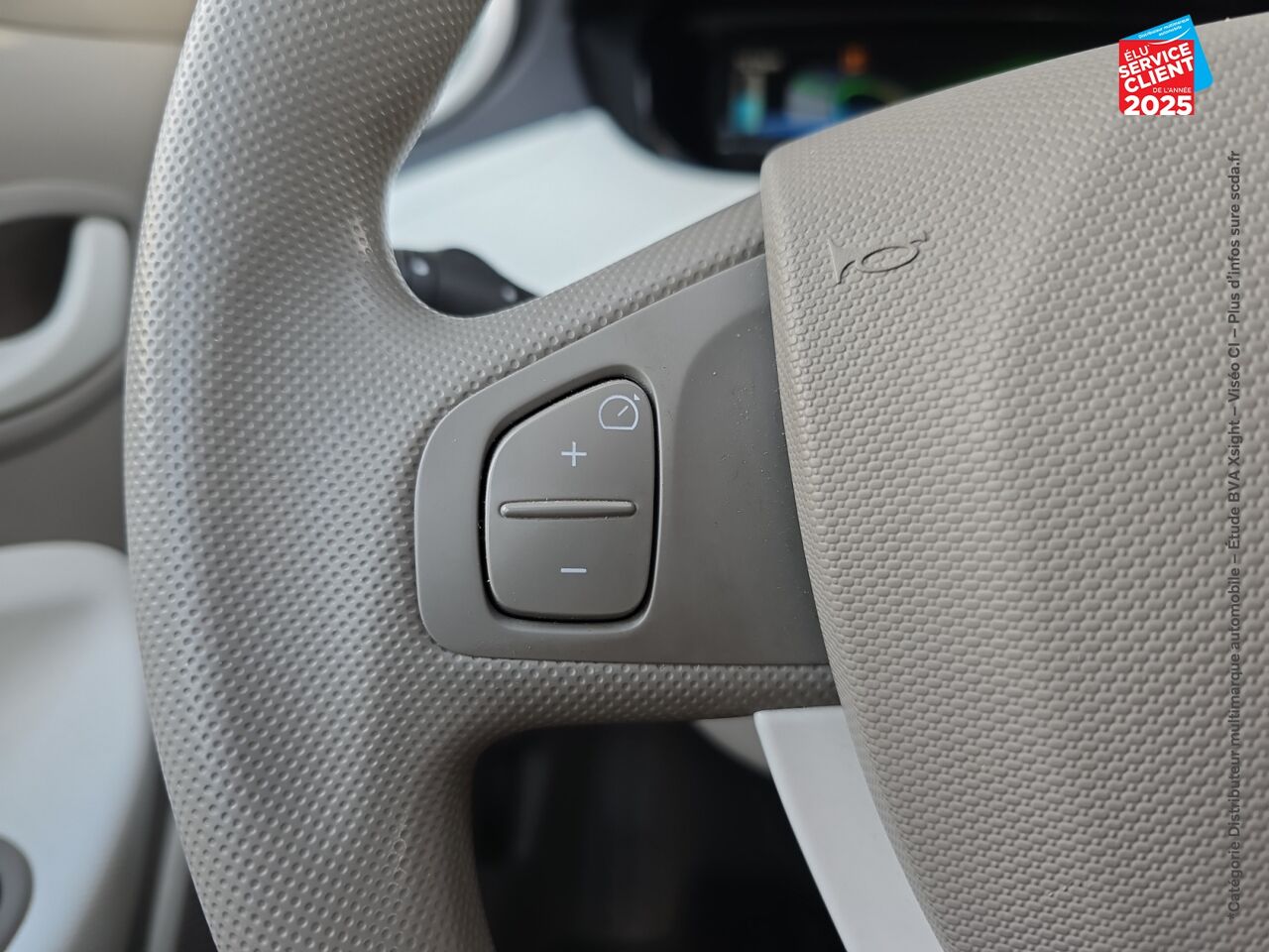 Véhicule d'occasion RENAULT ZOE LIFE CHARGE NORMALE R90 MY19 chez Alpine Mulhouse