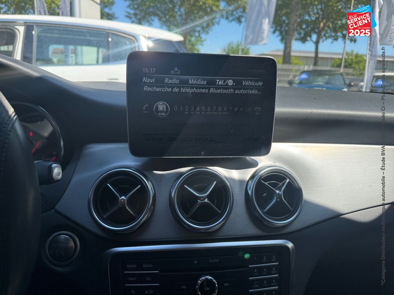 Véhicule d'occasion MERCEDES-BENZ GLA 220 D FASCINATION 7G-DCT TOUVRANT GPS CAMERA chez Jaguar Nancy