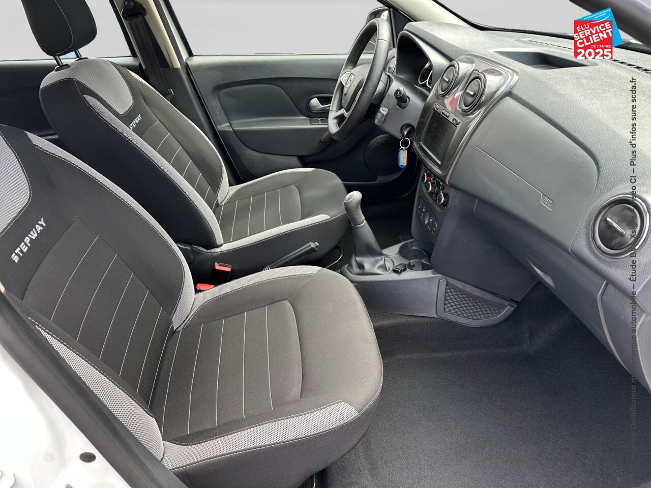 Véhicule d'occasion DACIA LOGAN MCV 0.9 TCE 90CH STEPWAY -18 GPS chez Toyota Sarreguemines