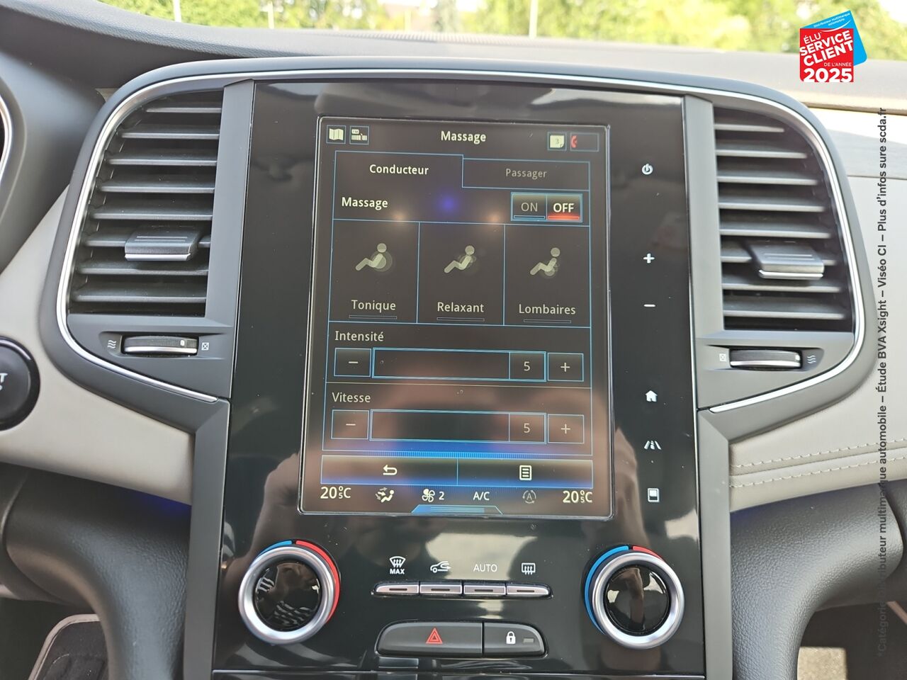 Véhicule d'occasion RENAULT TALISMAN 1.8 TCE 225CH FAP INITIALE PARIS EDC - 19 SIEGES CHAUF/VENTIL GPS CAMERA HUD BOSE chez Le Veodrome