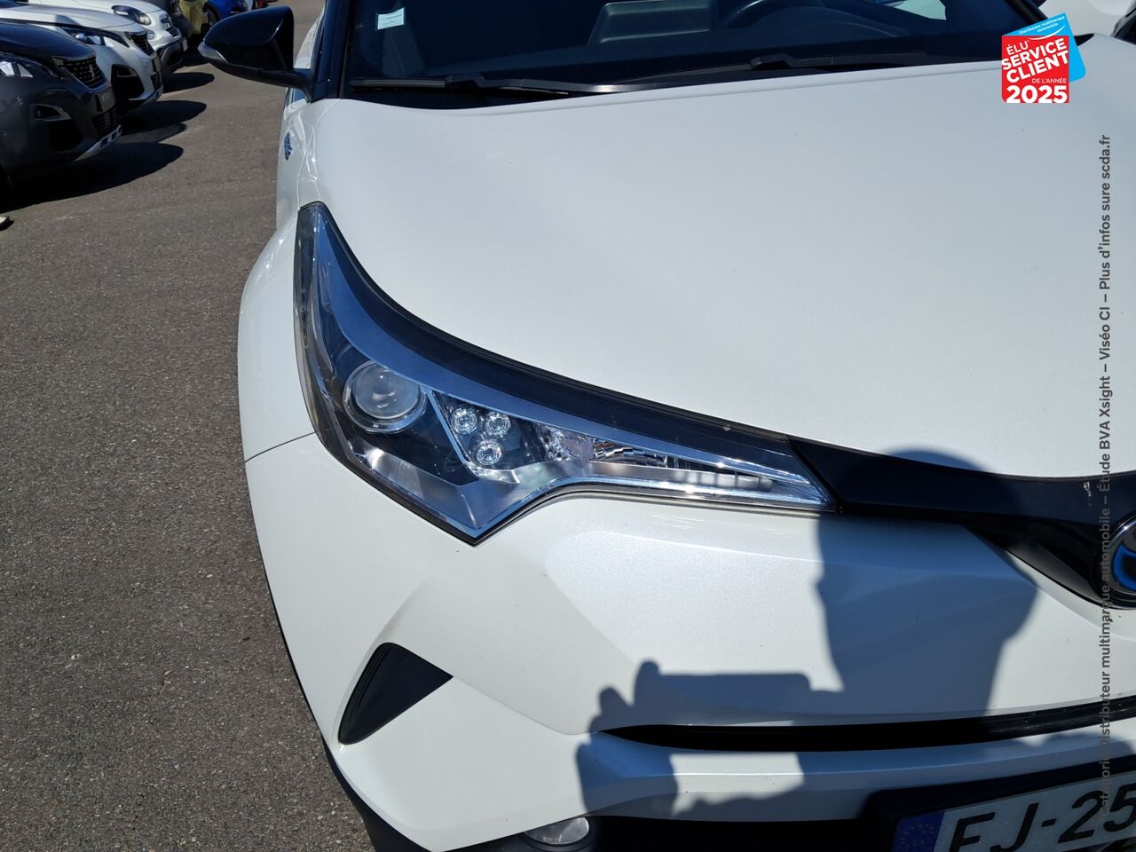 Véhicule d'occasion TOYOTA C-HR 122H DESIGN 2WD E-CVT RC18 chez HESS Automobile