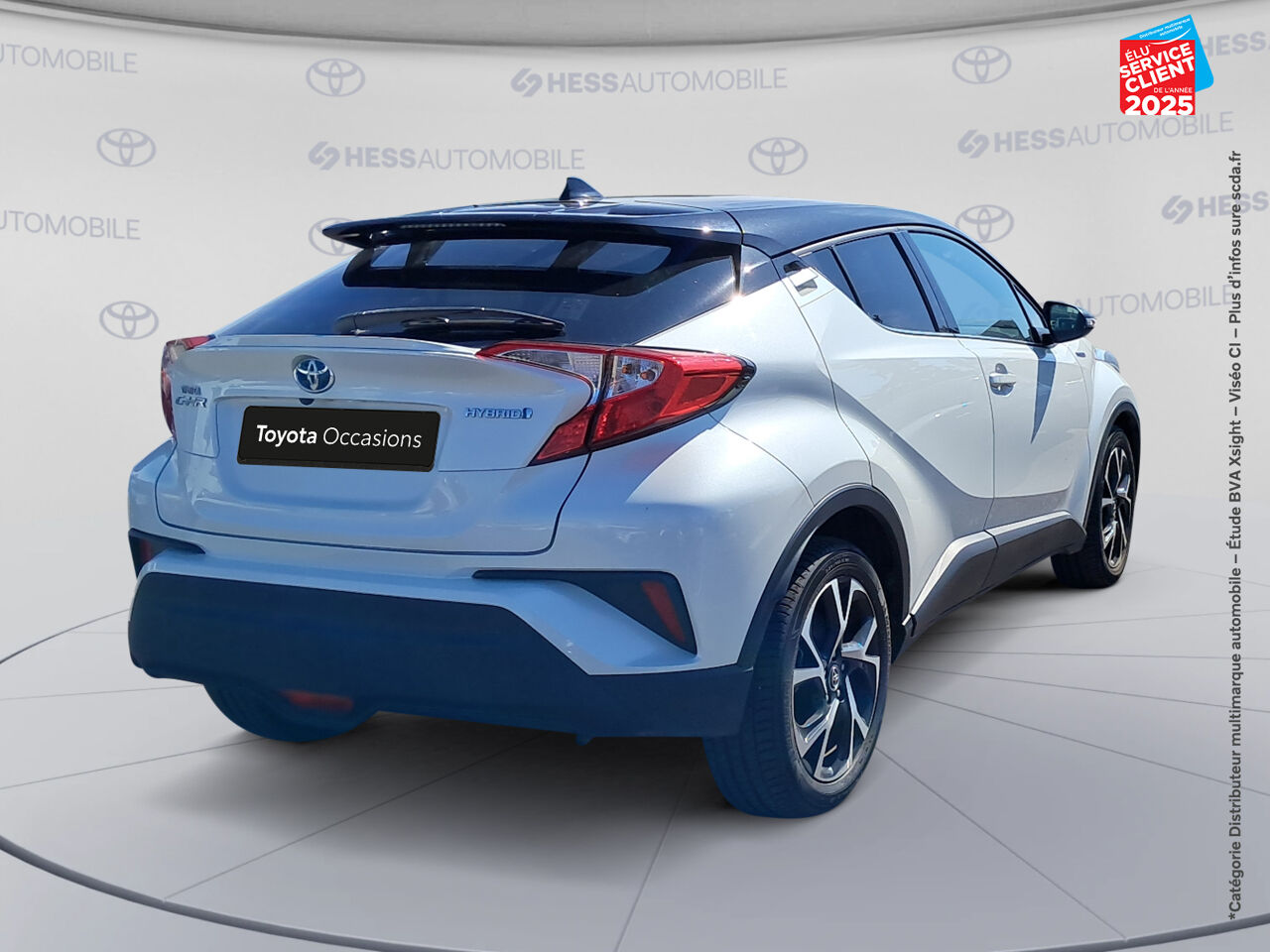 Véhicule d'occasion TOYOTA C-HR 122H DESIGN 2WD E-CVT RC18 chez HESS Automobile