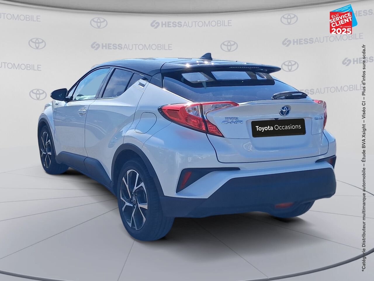 Véhicule d'occasion TOYOTA C-HR 122H DESIGN 2WD E-CVT RC18 chez HESS Automobile