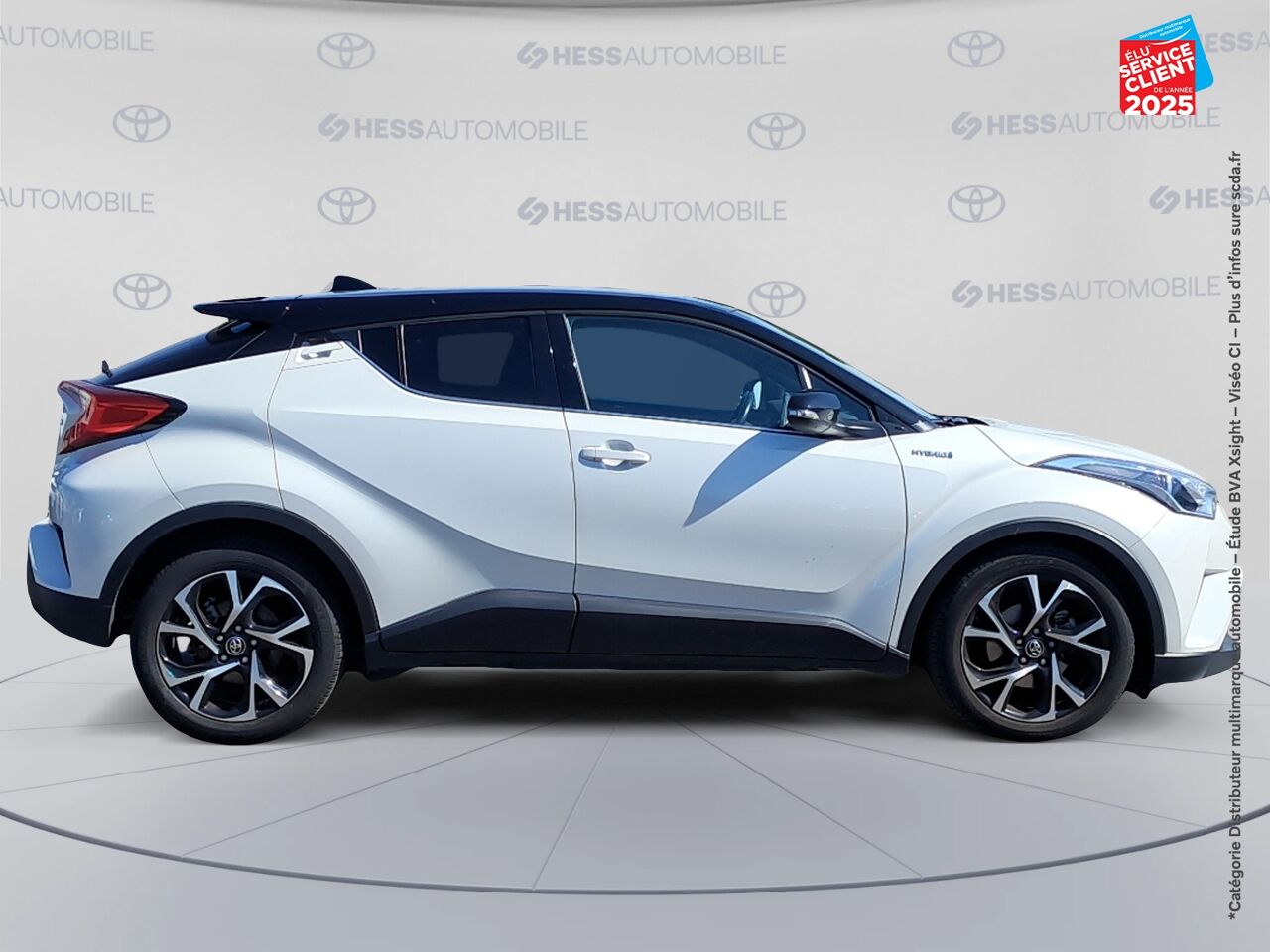 Véhicule d'occasion TOYOTA C-HR 122H DESIGN 2WD E-CVT RC18 chez HESS Automobile