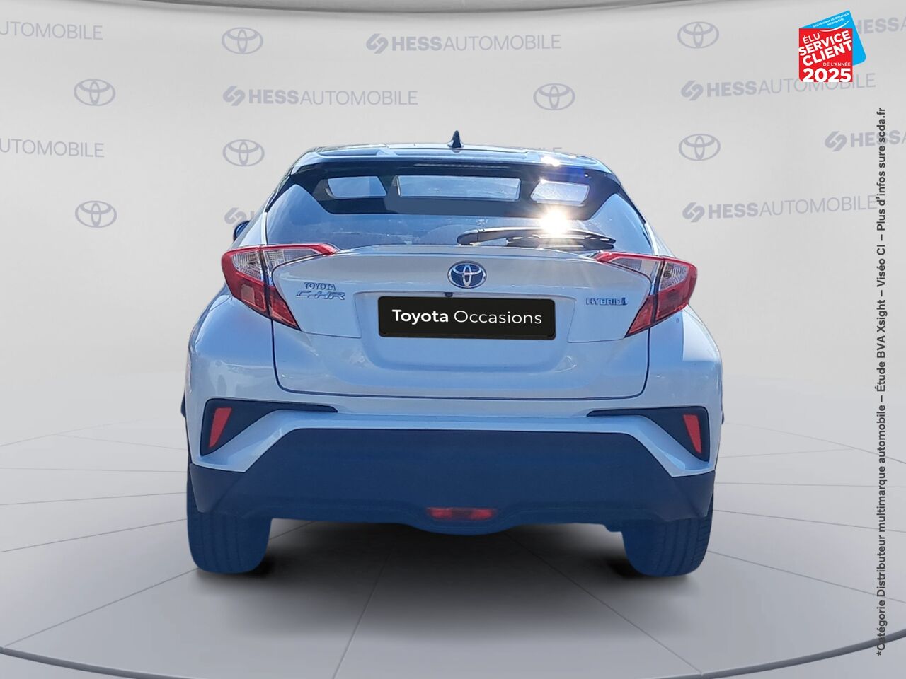 Véhicule d'occasion TOYOTA C-HR 122H DESIGN 2WD E-CVT RC18 chez HESS Automobile