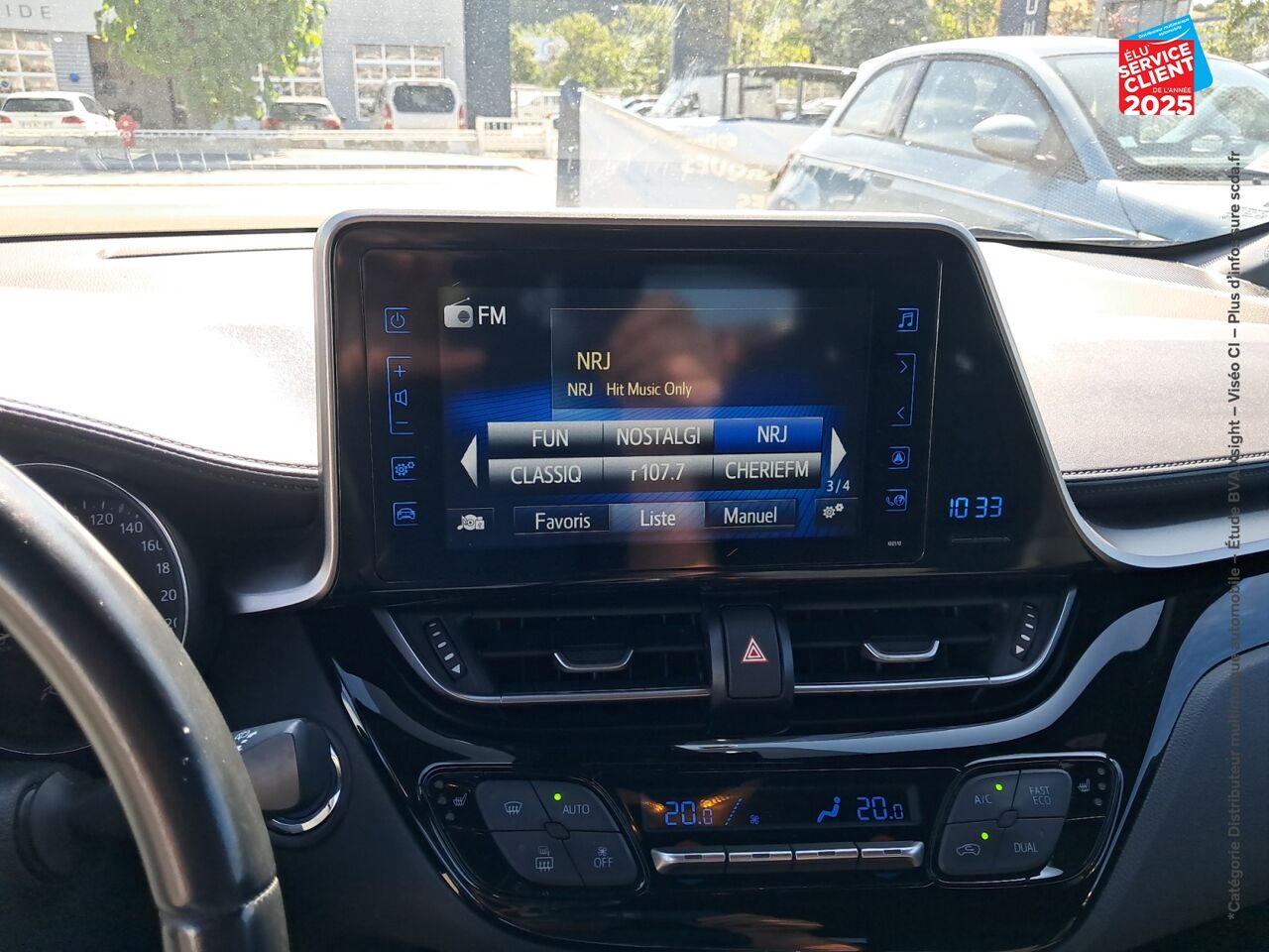 Véhicule d'occasion TOYOTA C-HR 122H DESIGN 2WD E-CVT RC18 chez HESS Automobile