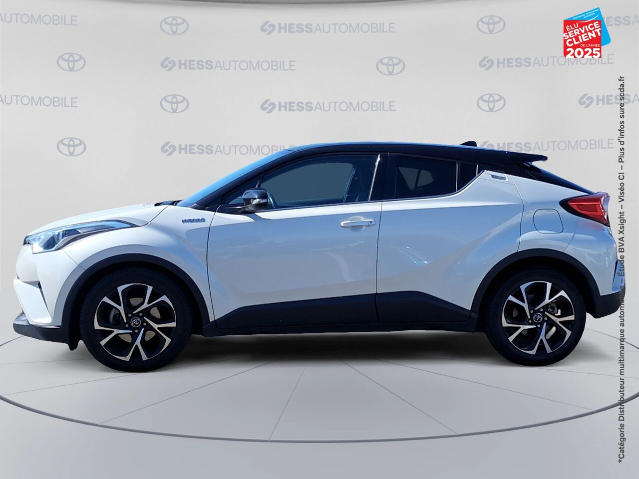 Véhicule d'occasion TOYOTA C-HR 122H DESIGN 2WD E-CVT RC18 chez HESS Automobile