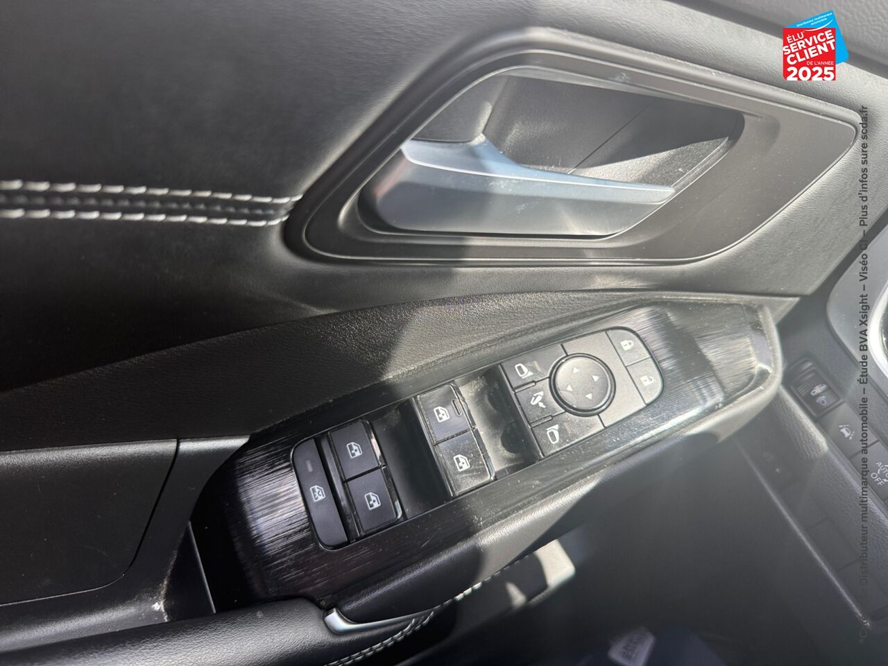Véhicule d'occasion NISSAN QASHQAI 1.3 MILD HYBRID 158CH N-CONNECTA XTRONIC chez Renault Colmar