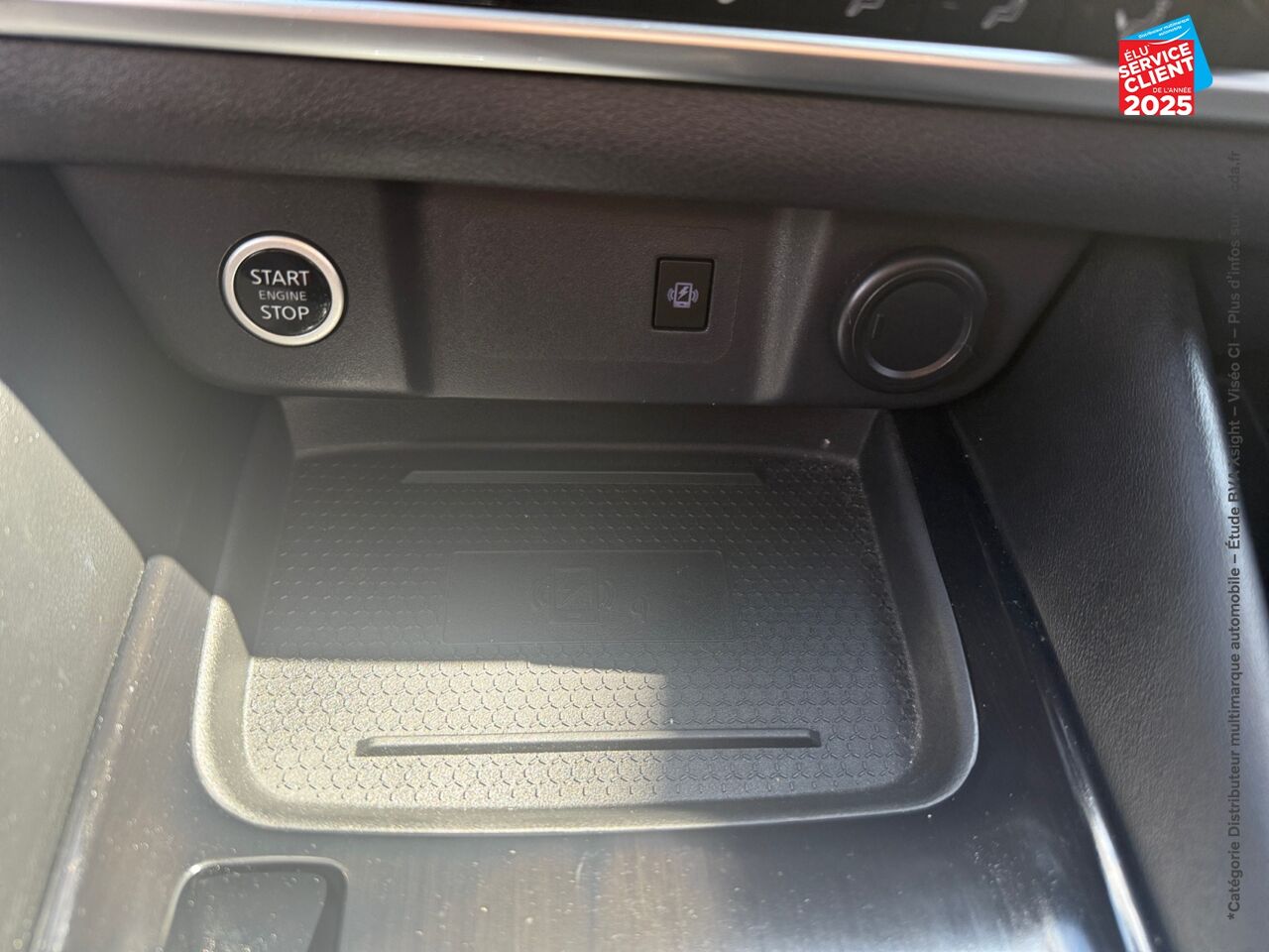 Véhicule d'occasion NISSAN QASHQAI 1.3 MILD HYBRID 158CH N-CONNECTA XTRONIC chez Renault Colmar
