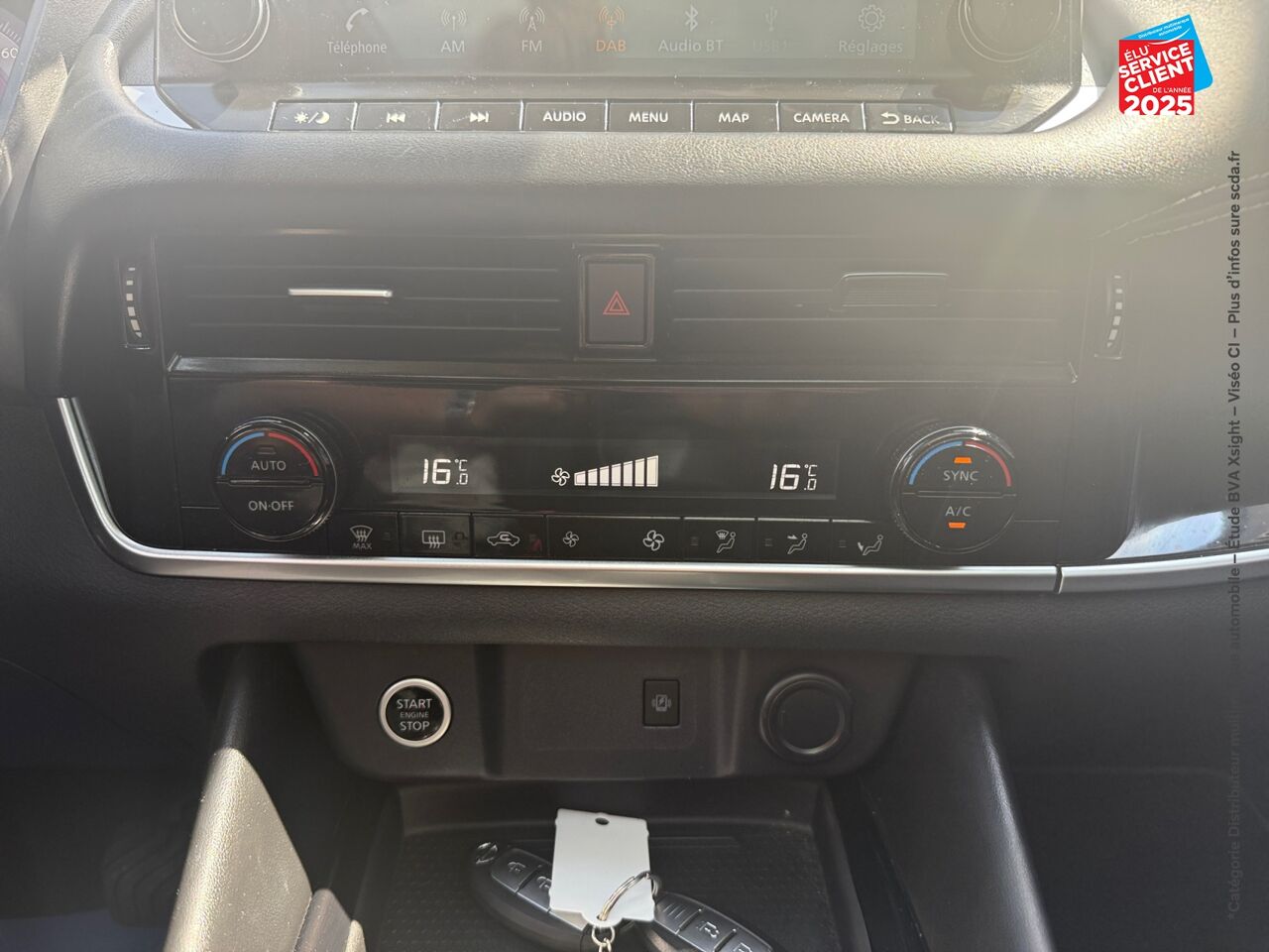 Véhicule d'occasion NISSAN QASHQAI 1.3 MILD HYBRID 158CH N-CONNECTA XTRONIC chez Renault Colmar