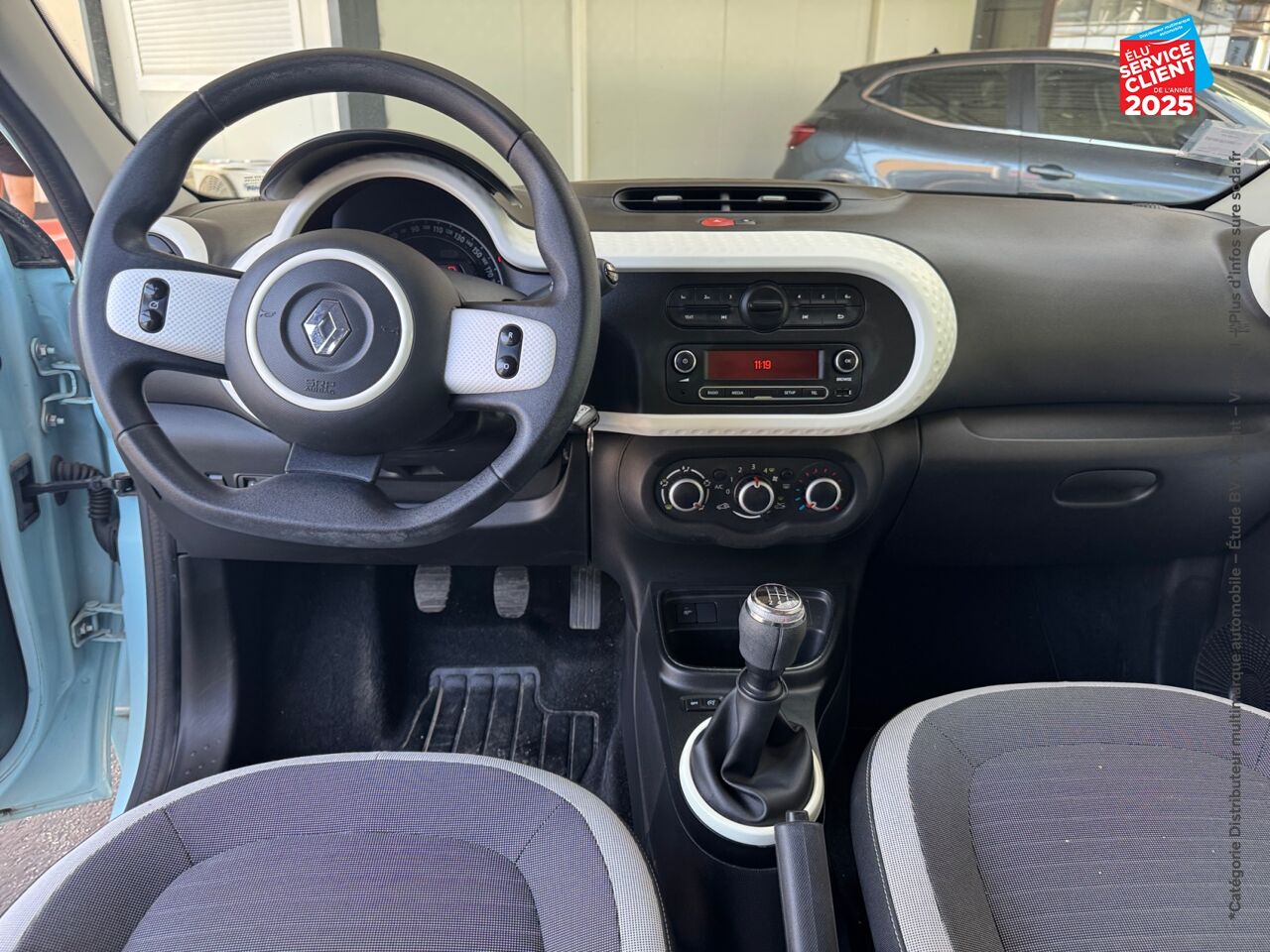Véhicule d'occasion RENAULT TWINGO 1.0 SCE 75CH ZEN chez Dacia Strasbourg