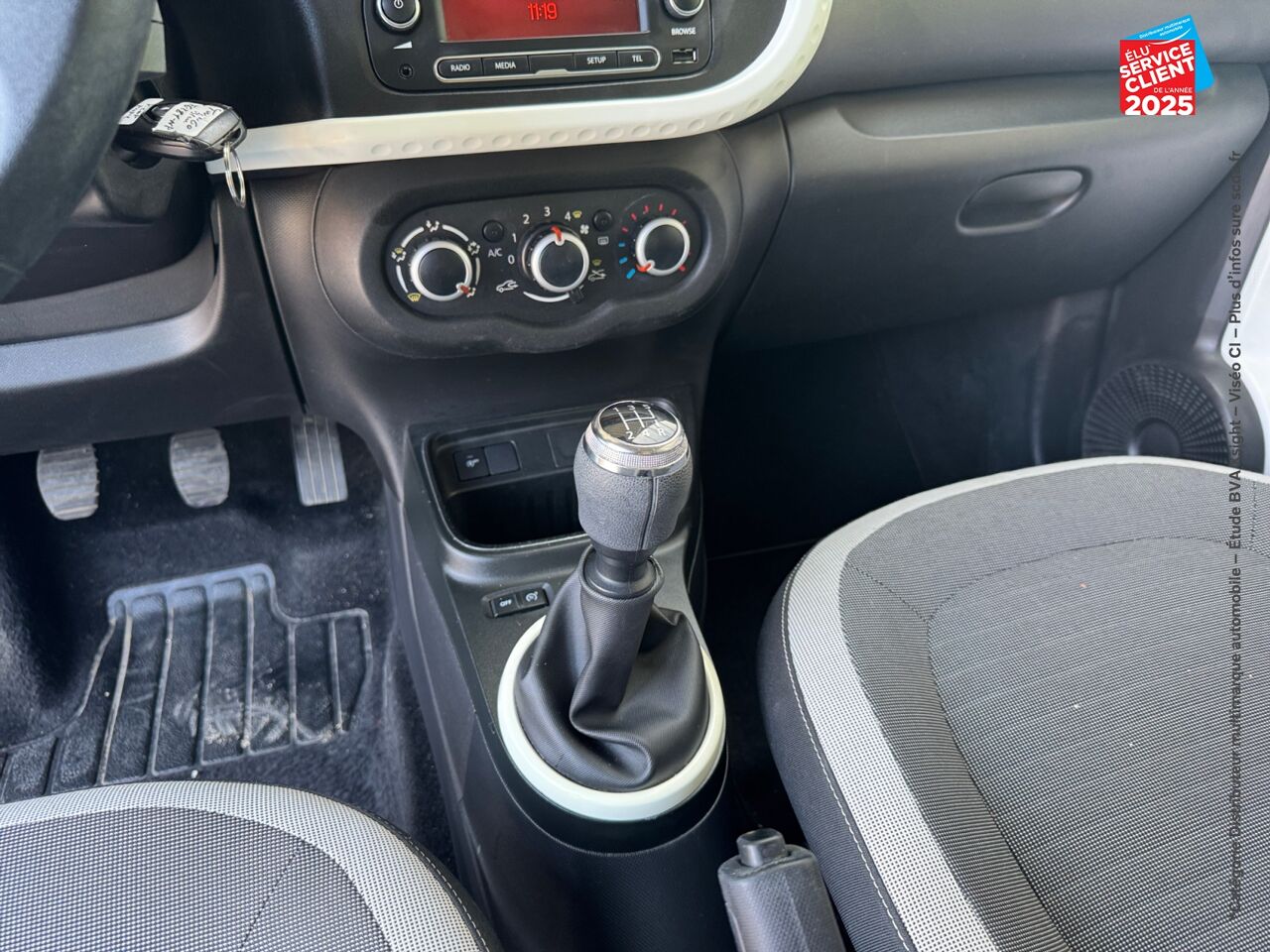Véhicule d'occasion RENAULT TWINGO 1.0 SCE 75CH ZEN chez Dacia Strasbourg