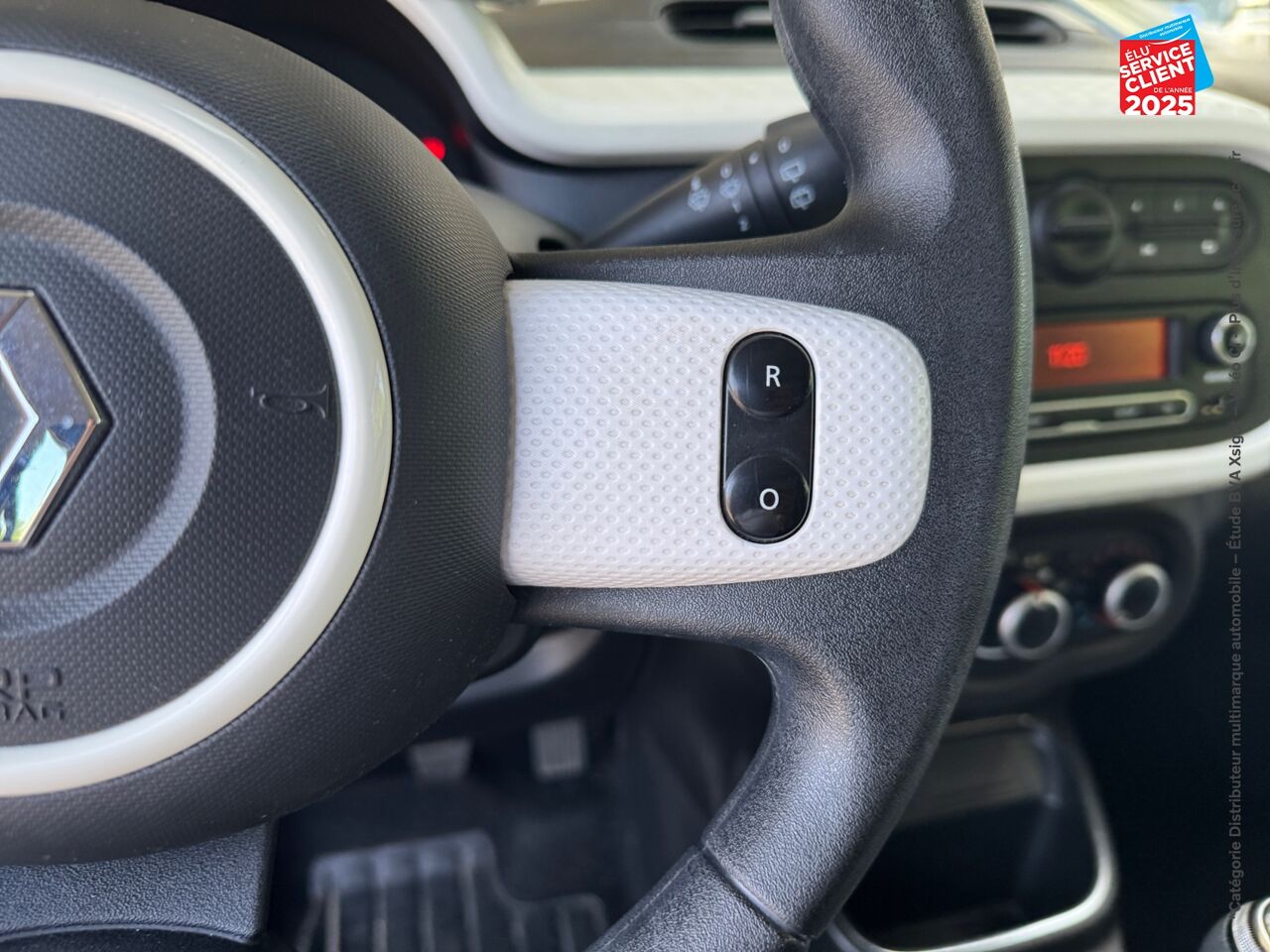 Véhicule d'occasion RENAULT TWINGO 1.0 SCE 75CH ZEN chez Dacia Strasbourg