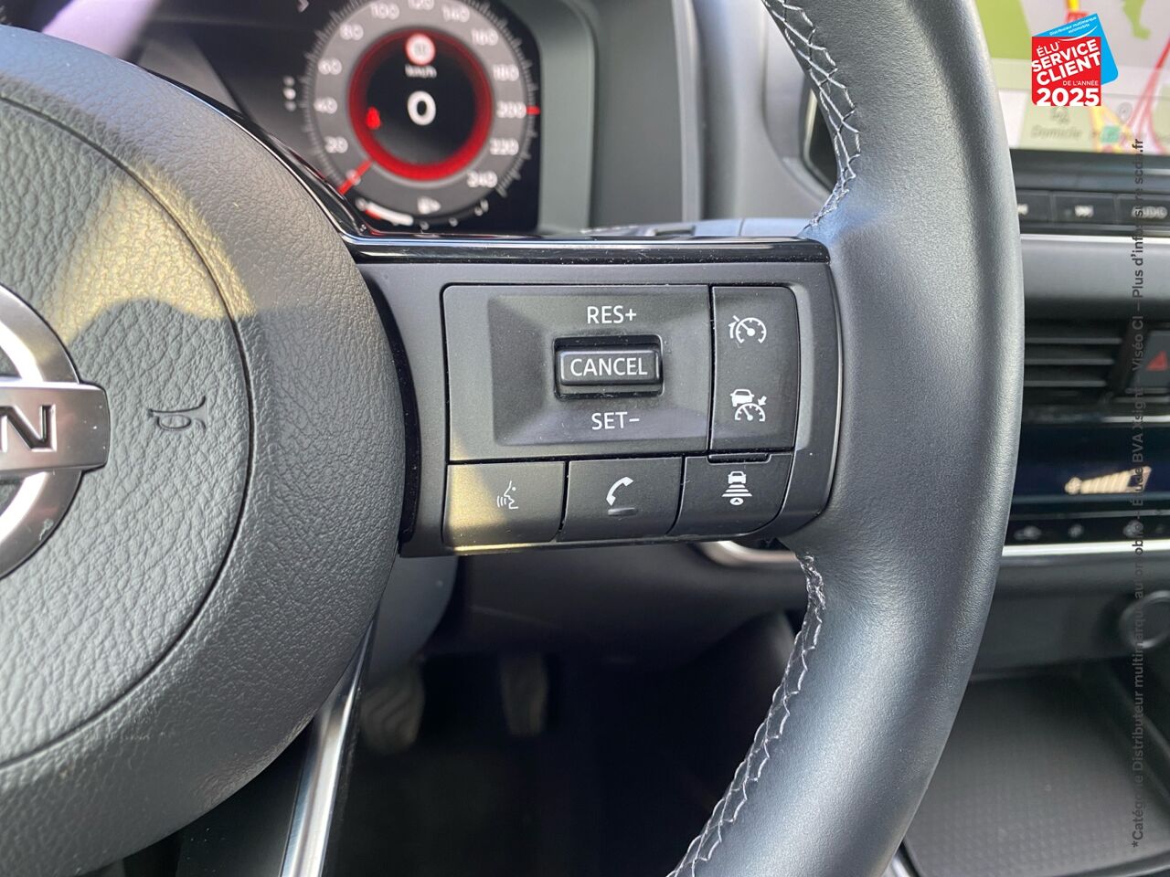 Véhicule d'occasion NISSAN QASHQAI 1.3 MILD HYBRID 140CH N-CONNECTA TPANO GPS CAMERA chez Nissan Metz