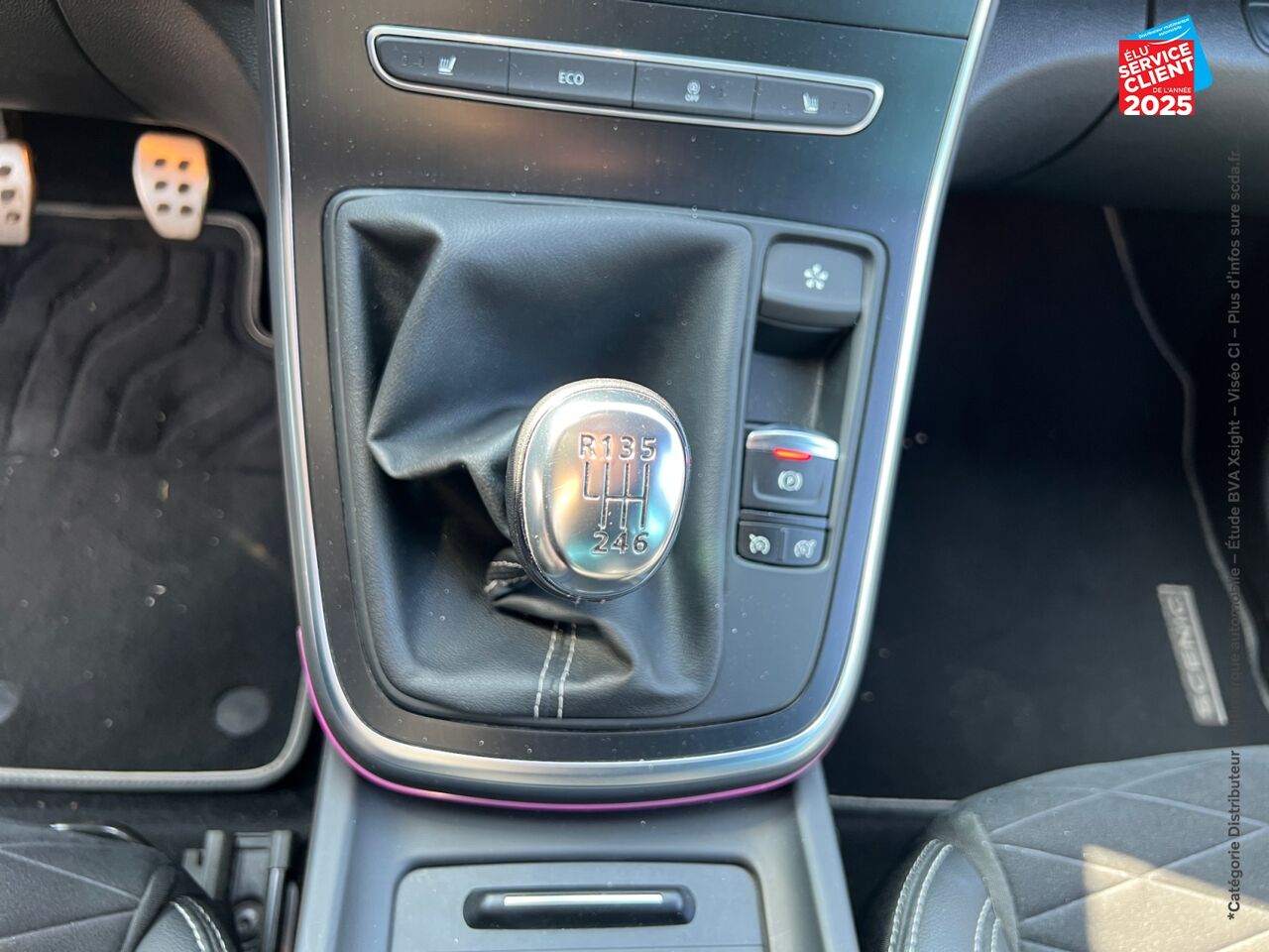 Véhicule d'occasion RENAULT SCENIC 1.7 BLUE DCI 120CH BLACK EDITION TPANO SIEGES CHAUF GPS CAMERA HUD chez Hyundai Mulhouse