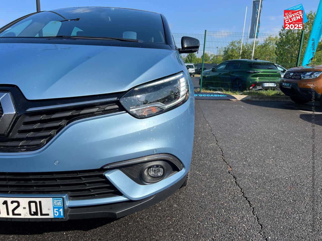 Véhicule d'occasion RENAULT SCENIC 1.7 BLUE DCI 120CH BLACK EDITION TPANO SIEGES CHAUF GPS CAMERA HUD chez Hyundai Mulhouse