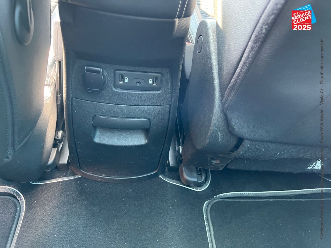 Véhicule d'occasion RENAULT SCENIC 1.7 BLUE DCI 120CH BLACK EDITION TPANO SIEGES CHAUF GPS CAMERA HUD chez Hyundai Mulhouse