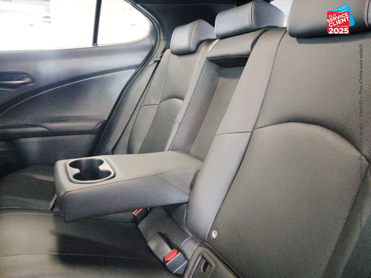 Véhicule d'occasion LEXUS UX 250H 2WD LUXE MY20 chez Renault Colmar