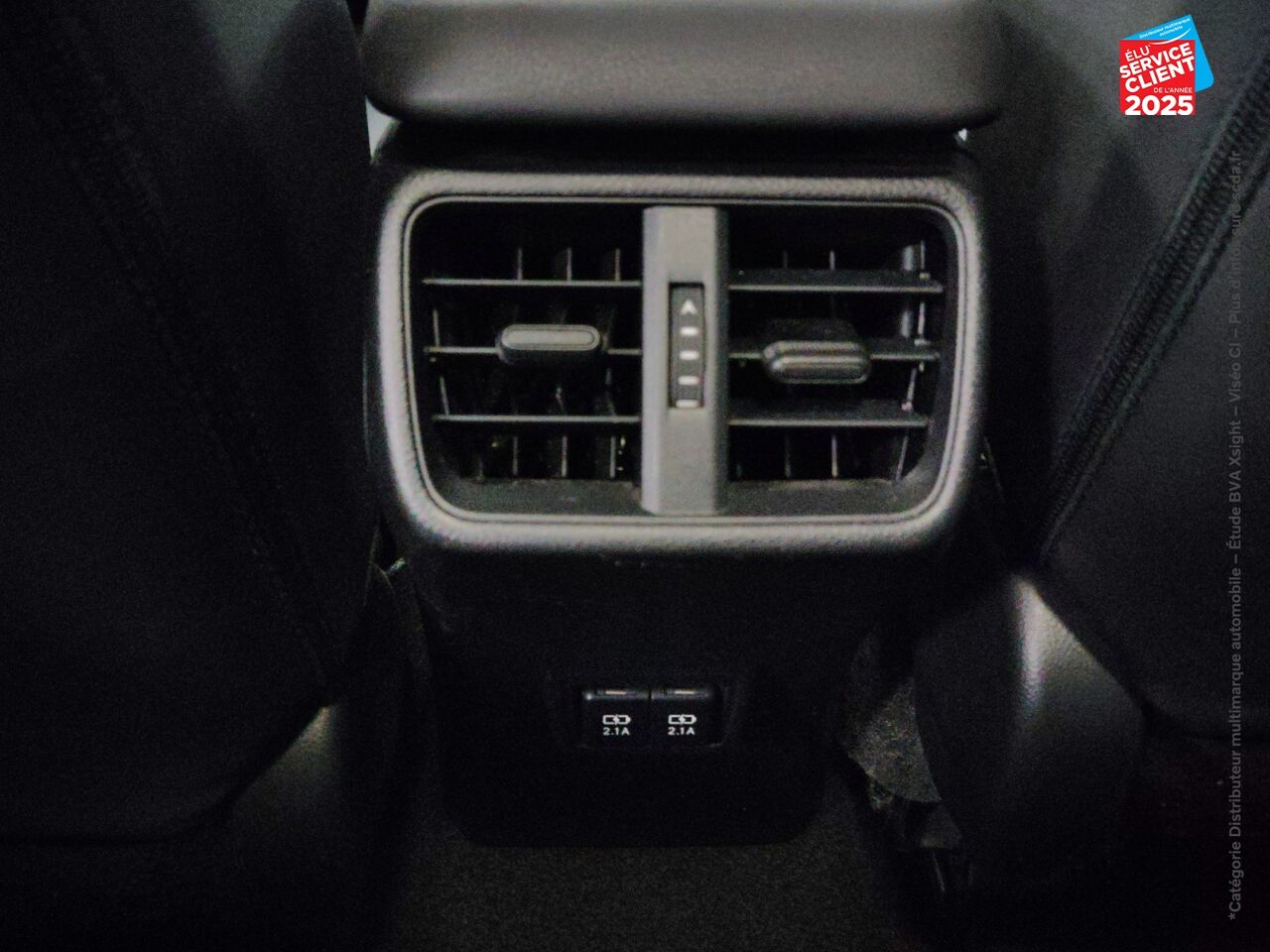 Véhicule d'occasion LEXUS UX 250H 2WD LUXE MY20 chez Renault Colmar