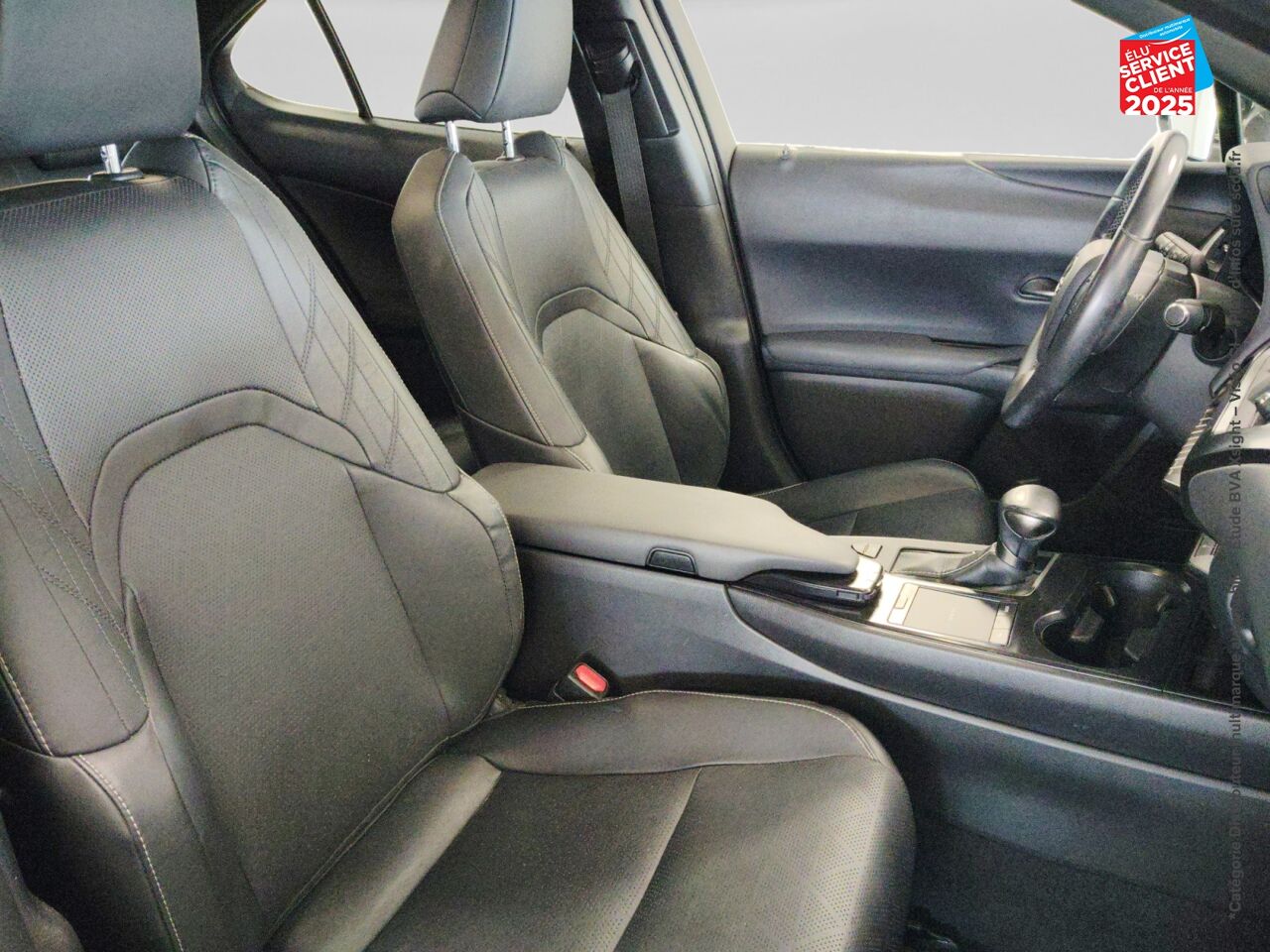Véhicule d'occasion LEXUS UX 250H 2WD LUXE MY20 chez Renault Colmar