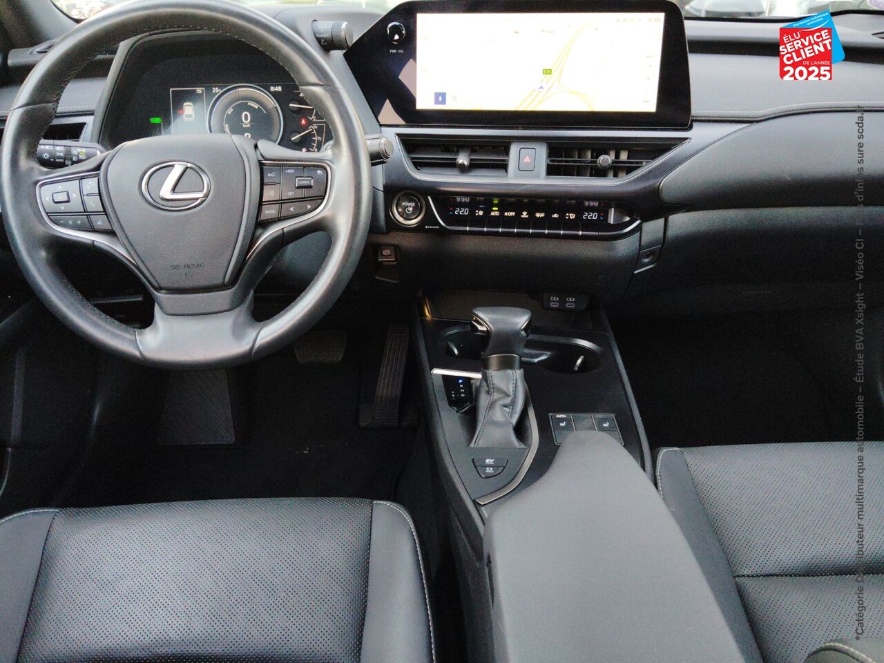 Véhicule d'occasion LEXUS UX 250H LUXE 2WD chez Toyota Thionville
